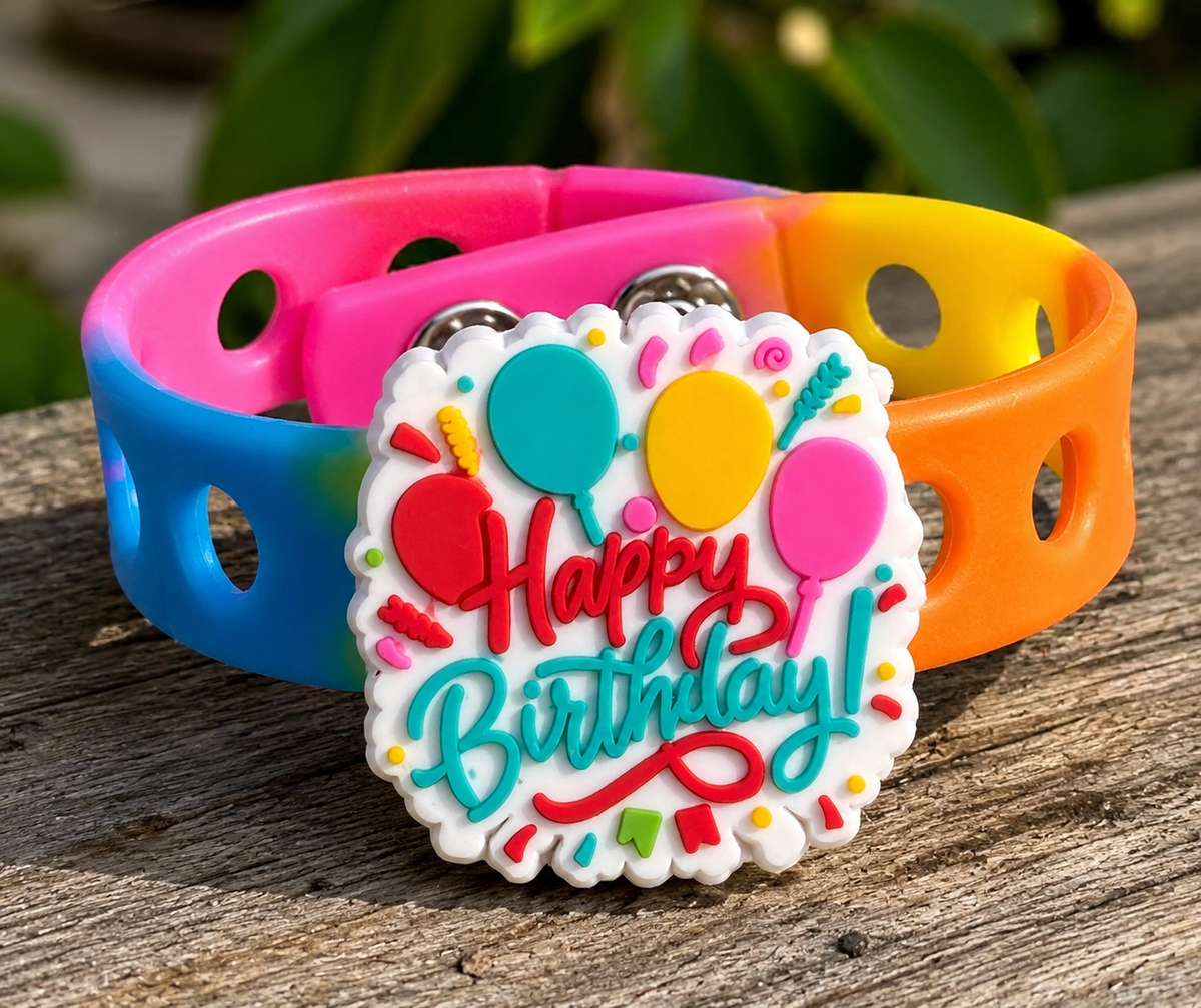🎉 Colorful birthday bracelet featuring a fun “Happy Birthday!” charm and vibrant rainbow band. Perfect for gifts 🎁 and party celebrations.
