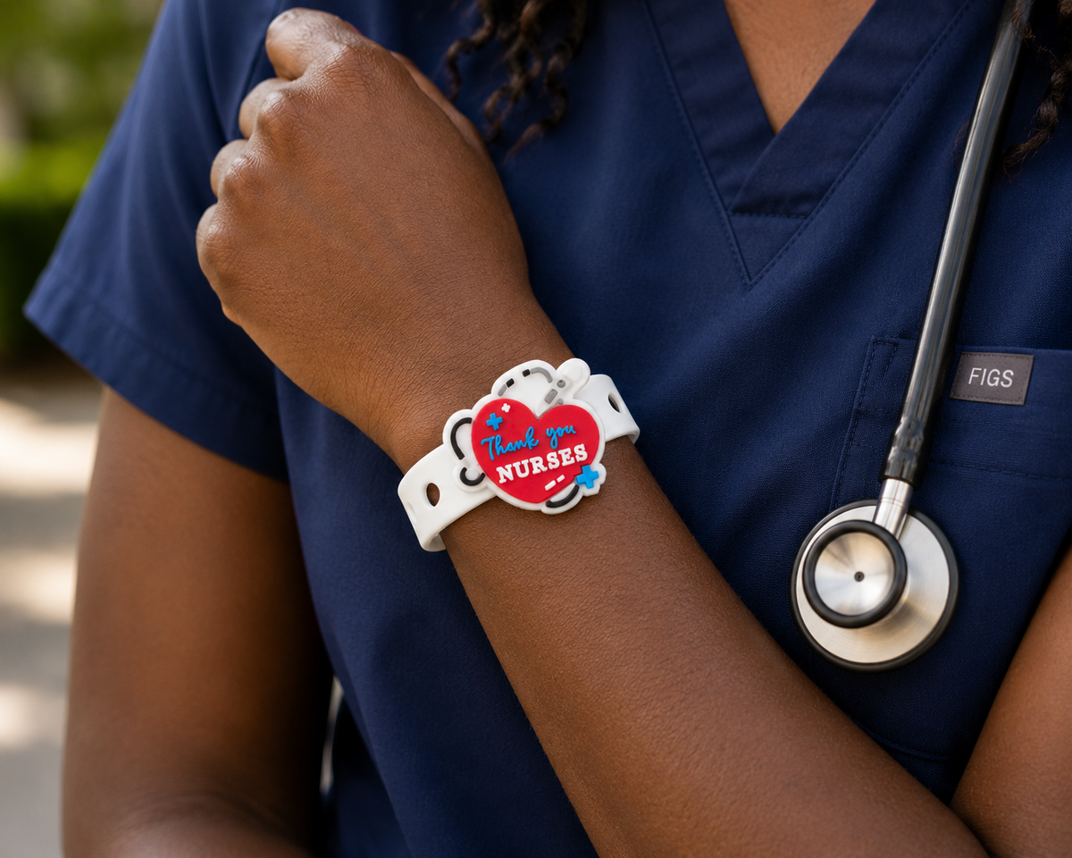 ❤️ Nurse appreciation bracelet featuring a heartfelt medical-themed charm and adjustable band. Perfect gift 🎁 for nurses and healthcare workers.