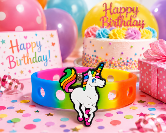 🦄 Bright rainbow unicorn bracelet featuring a colorful silicone band and playful unicorn charm perfect for birthdays, gifts, party favors, and kids fashion accessories.