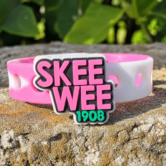 💖 Stylish pink “SKEE WEE 1908” bracelet with a soft adjustable band. Perfect for gifts 🎁, sorority events, and everyday fashion.